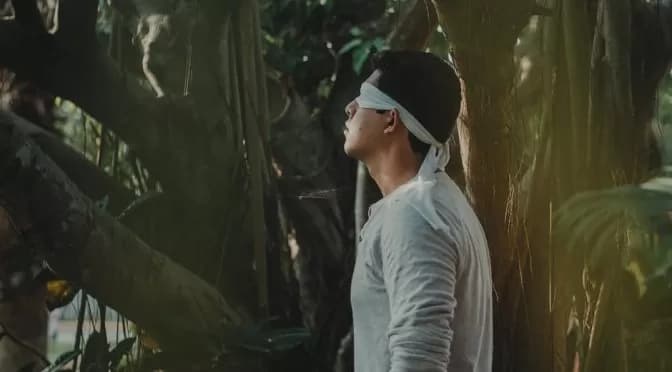 Friday scribbles: is your content strategy reminiscent of the bird box challenge?